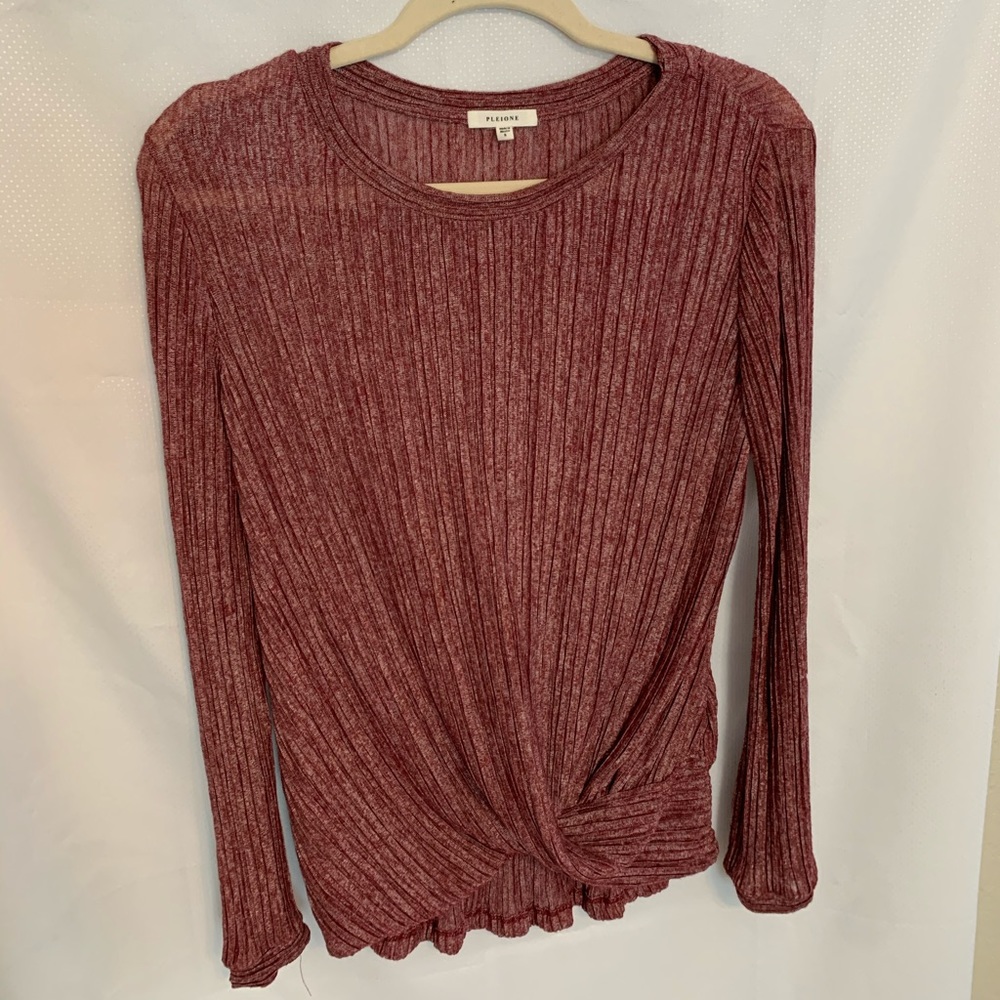 Long sleeve blouse by Pleione